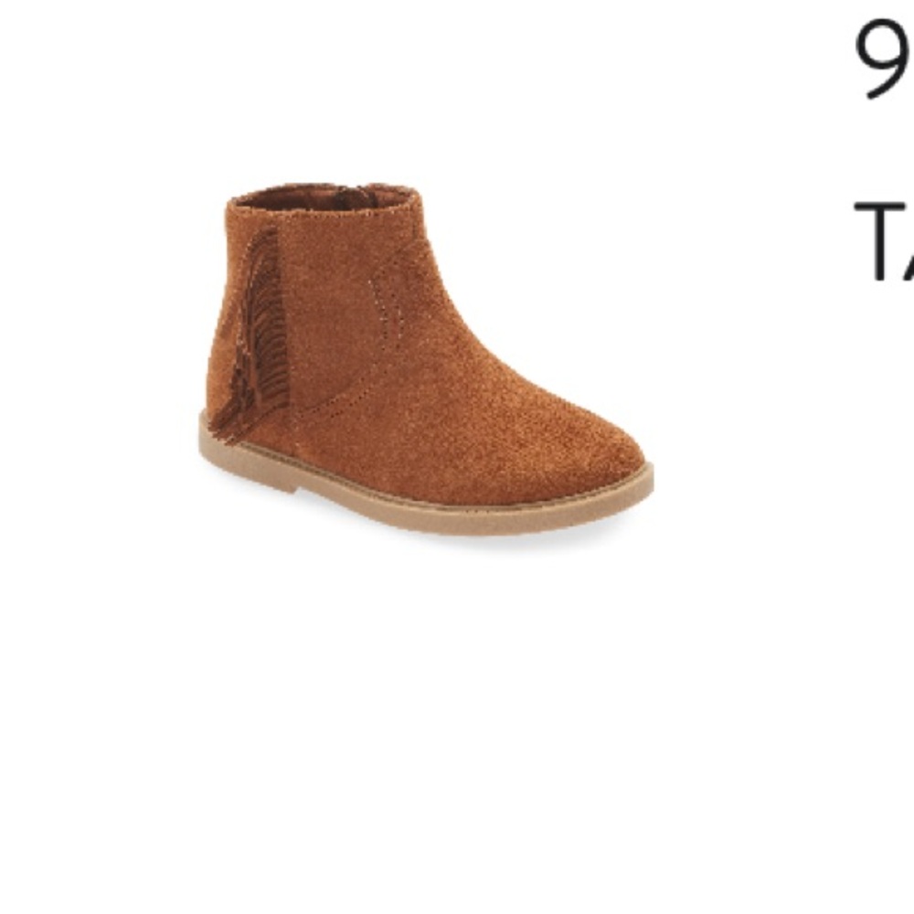 Tucker & Tate fringe boot size 9 tan